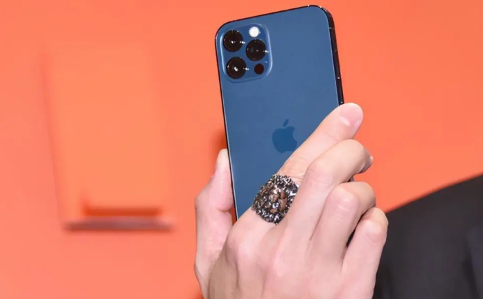 孝感苹果手机维修分享iPhone12系列重启方法教程 